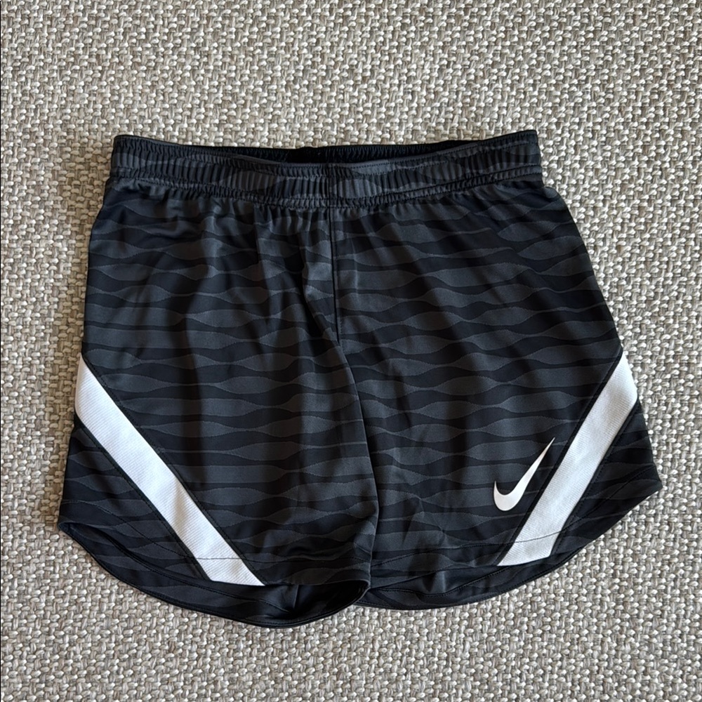 NIKE womens shorts Dri Fit size S